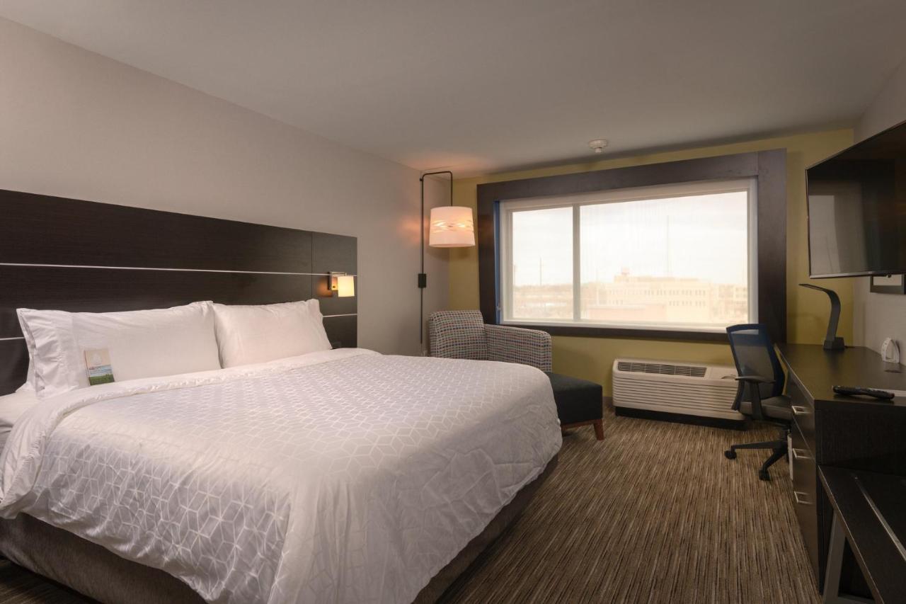 Holiday Inn Express & Suites - Tulsa Downtown - Arts District, An Ihg Hotel Exteriör bild