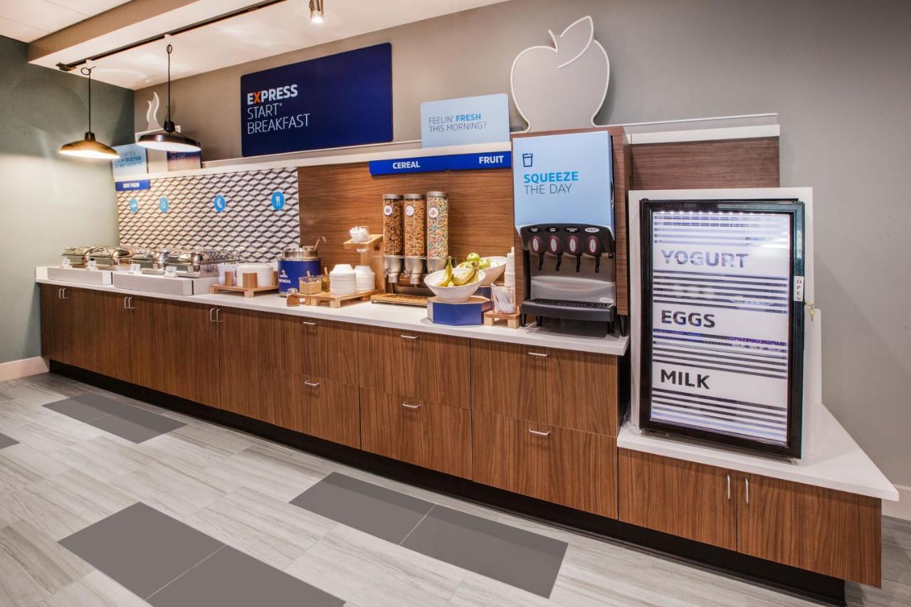 Holiday Inn Express & Suites - Tulsa Downtown - Arts District By Ihg Exteriör bild